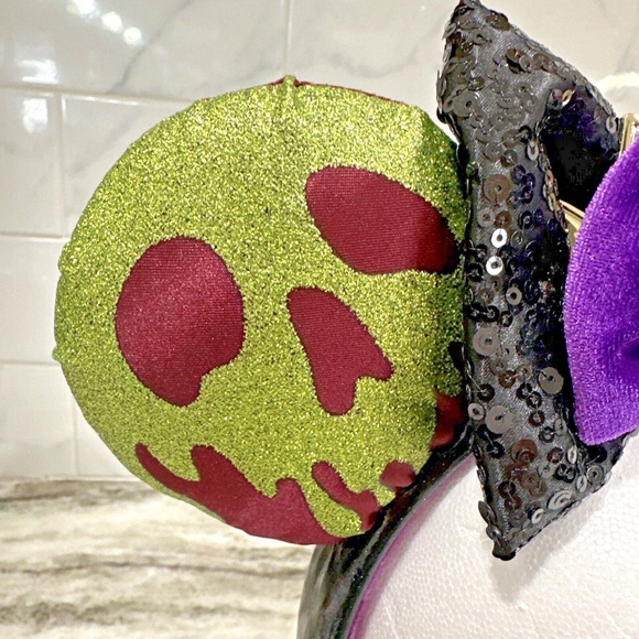 Disney Parks Snow White Evil Queen POISON APPLE Minnie Mouse Ears Headband NEW - Picture 7 of 11